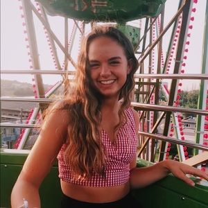 Meet your Posher, Ava